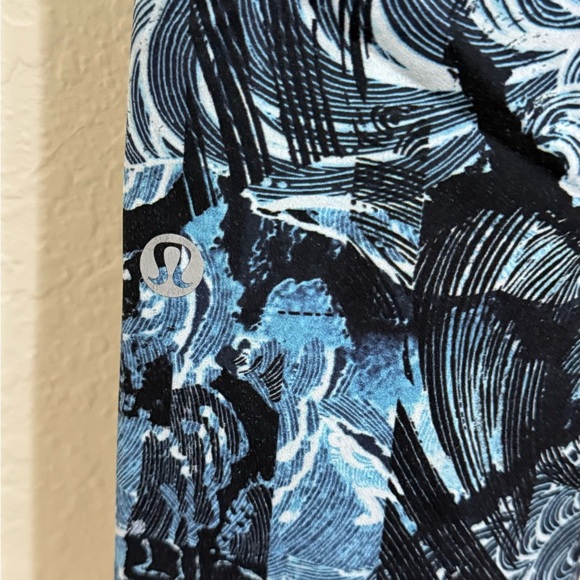 Lululemon Fast & Free Crop 19” Nulux Leggings, Eternal Wave Starlight Black - Picture 4 of 5